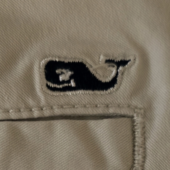 Vineyard Vines Beige Bermuda Shorts w Front & Back Pockets! Size 10 - Picture 6 of 6